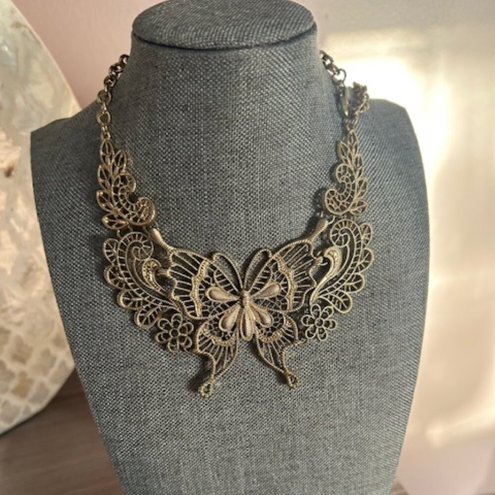 Butterfly necklace gold, choker or longer